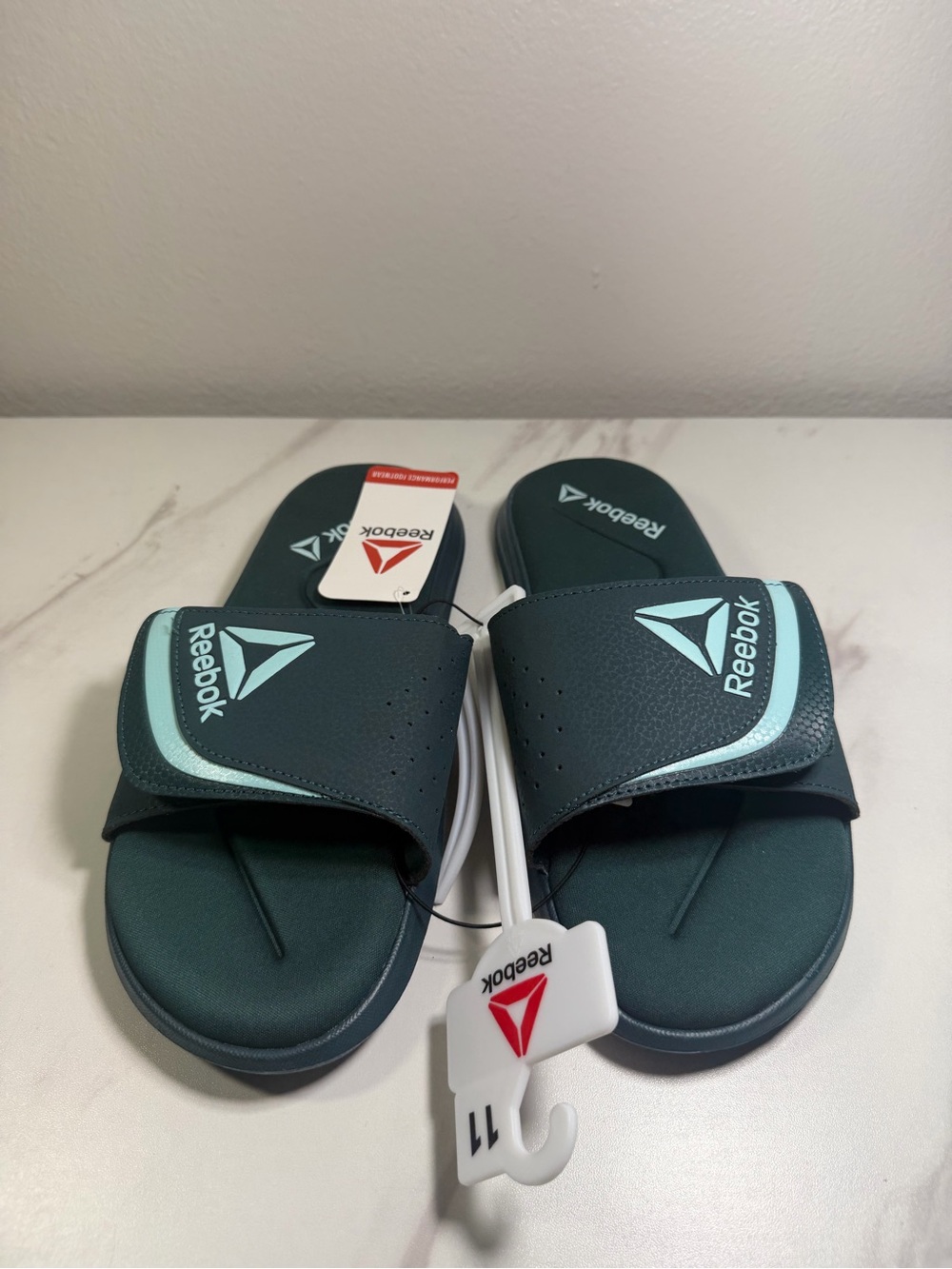 NEW Reebok Men’s Slide Sandals Size 11 – Black/Teal Athletic Slides